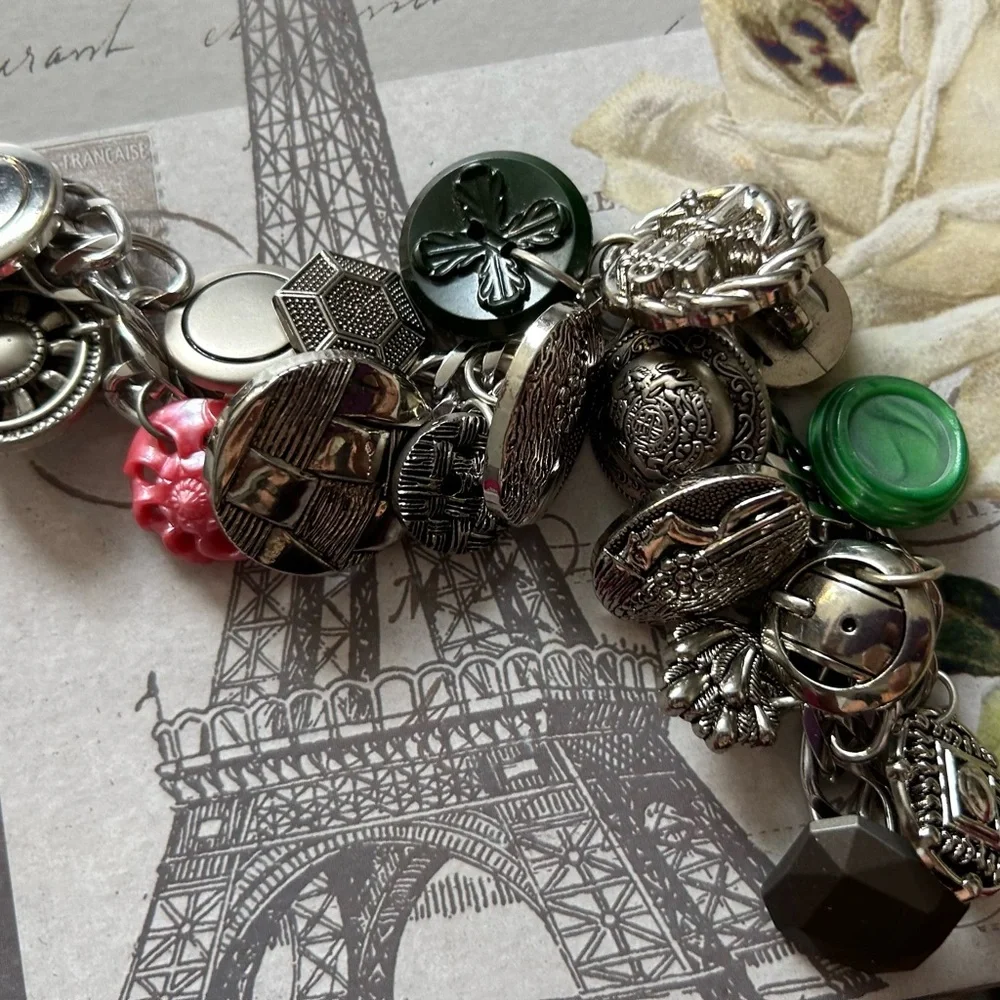 VINTAGE FILLED BUTTON CHARM BRACELET